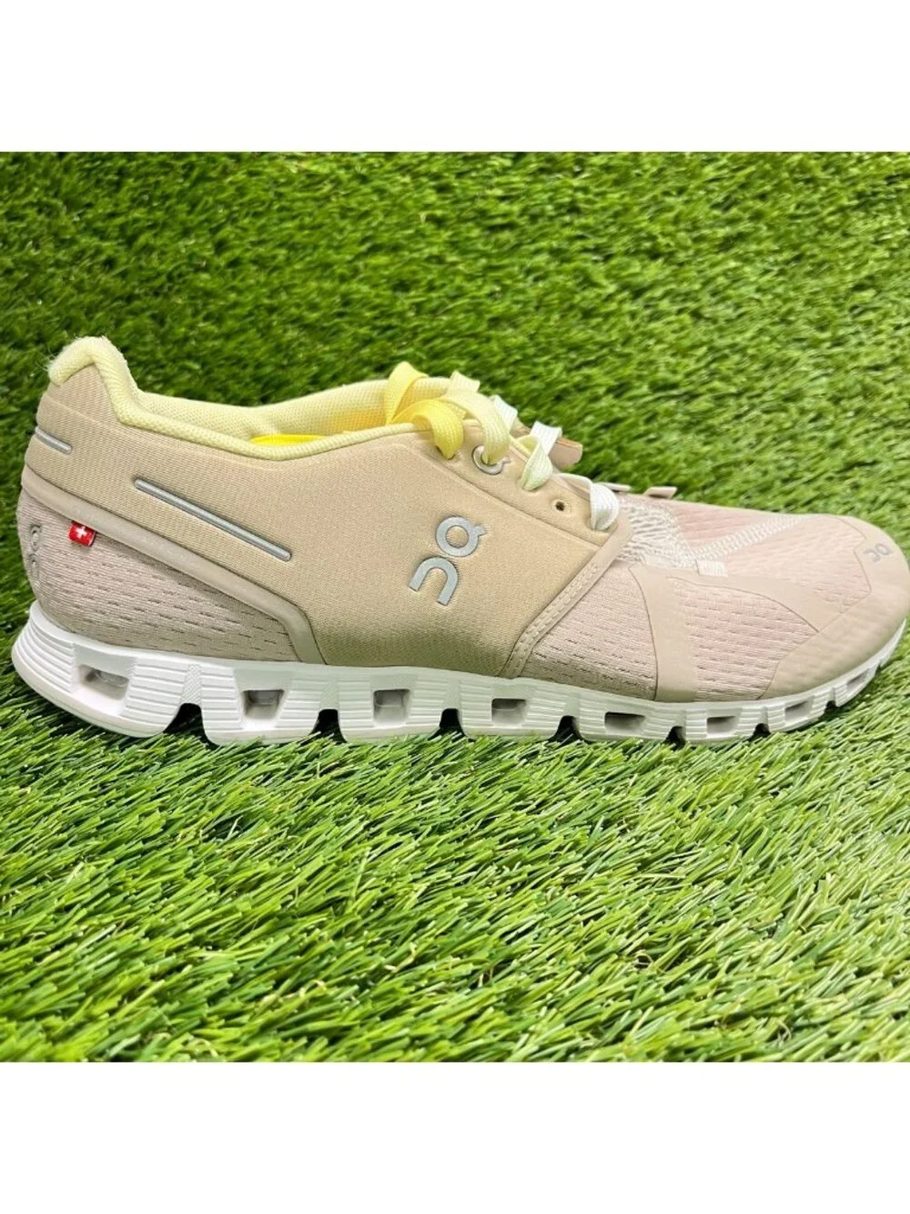 On Cloud X 3 Womens Size 9.5 Beige Pearl Athletic Running Walking Shoes Sneakers